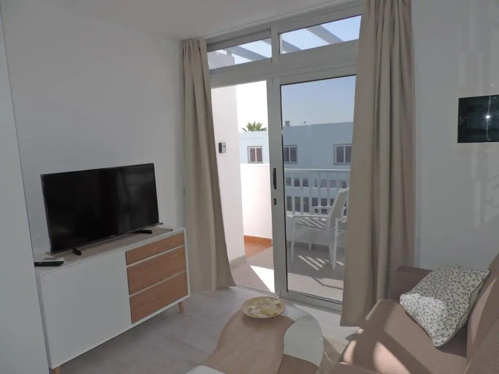 Los Gracioseros 209-2bed -1st Floor-A/C-UK TV-WiFi