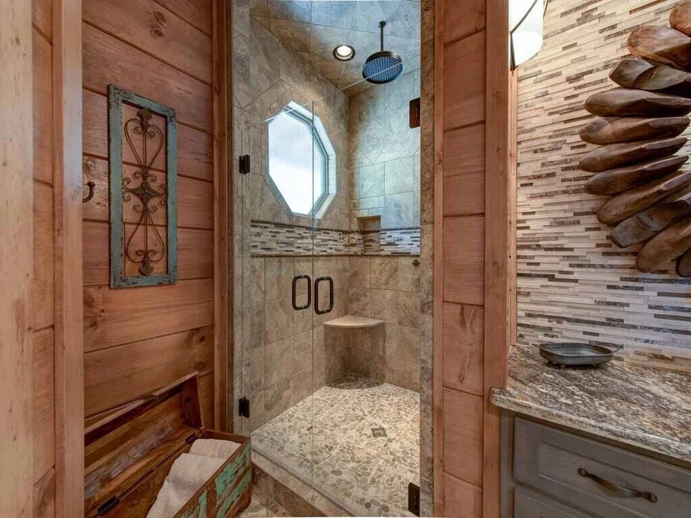 Bear Elegance - Three Bedroom Cabin