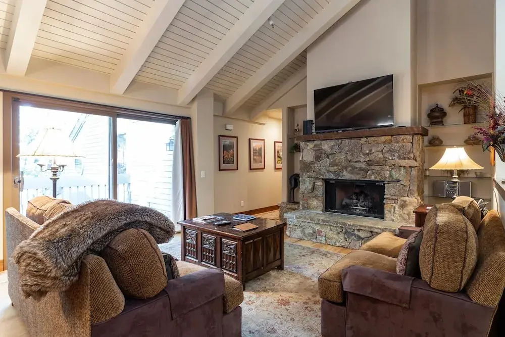 Queen Esther at Deer Valley Resort - Three Bedroom Condo with Hot Tub #2358 3 Condo
