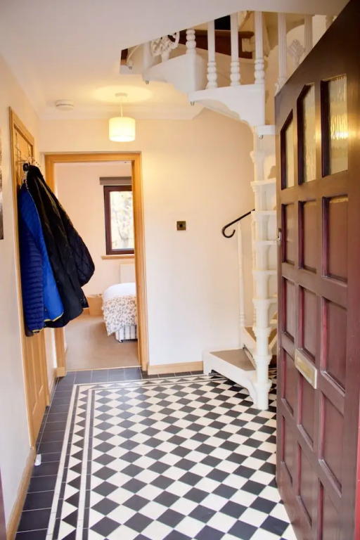 3 Bedroom Mews House