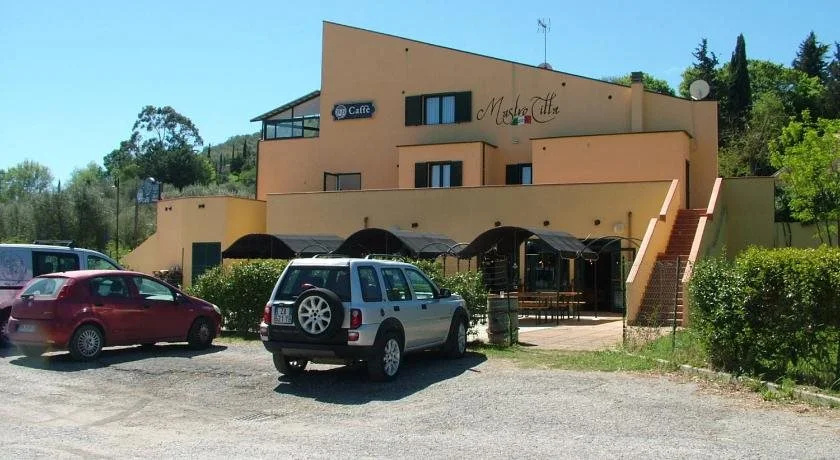 Mastro Titta Pizza Eat & Sleep