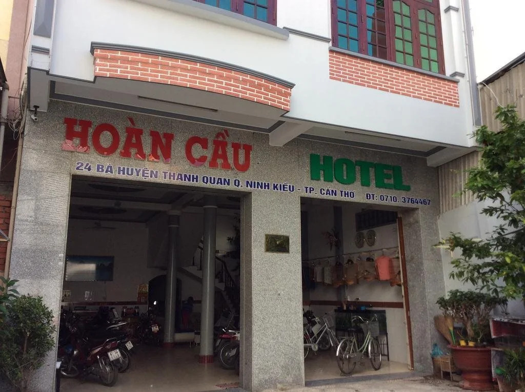 Hoan Cau Hotel