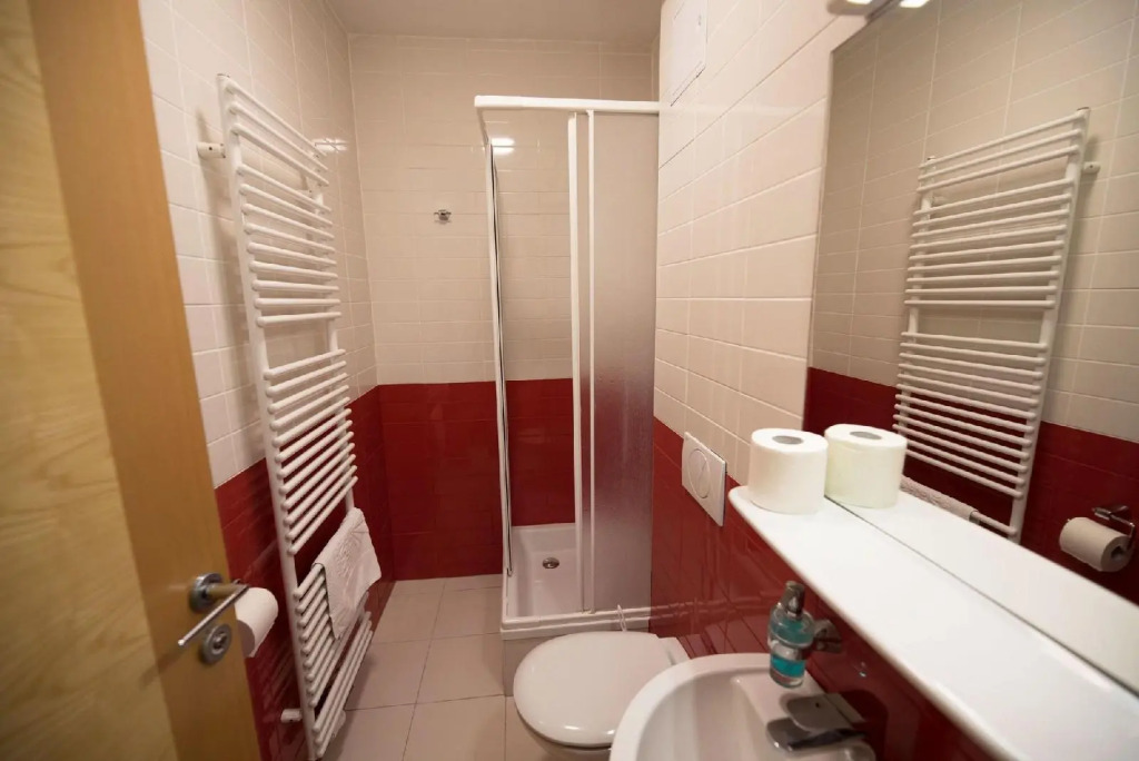 S Hotel - Simple City Centre Stay