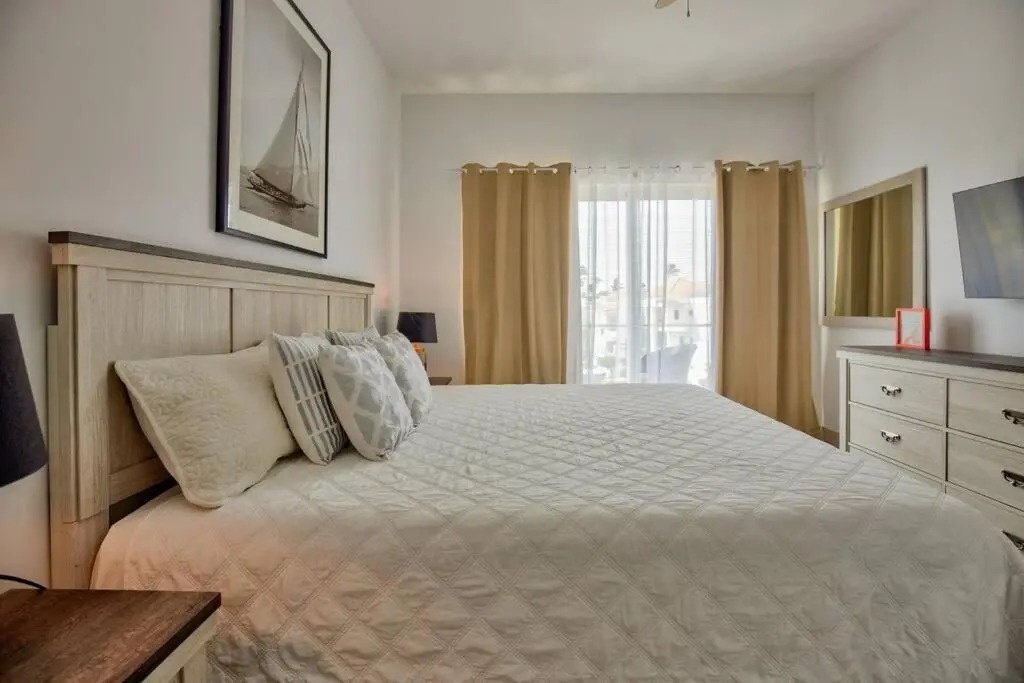 New 1 Bedroom with Beach access & Pool - NB302