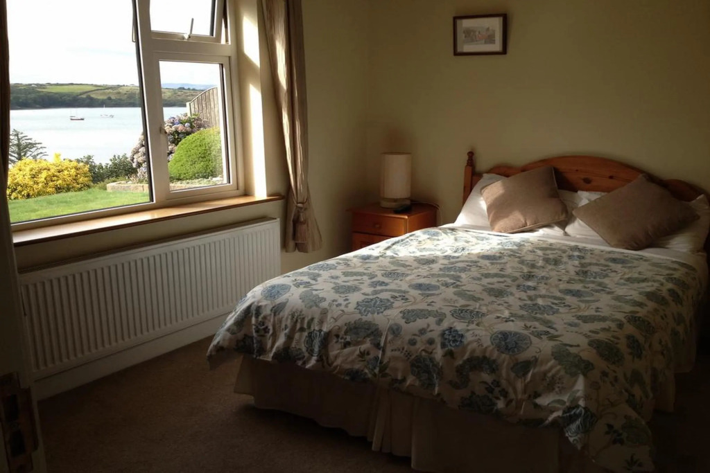 Channel View Bed & Breakfast