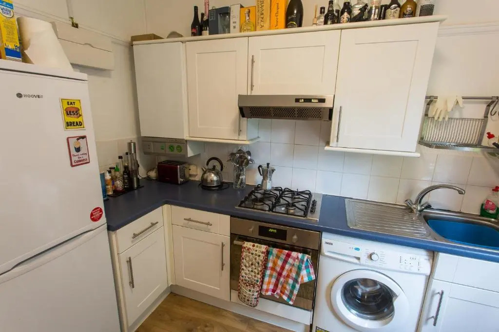36B Burton Road