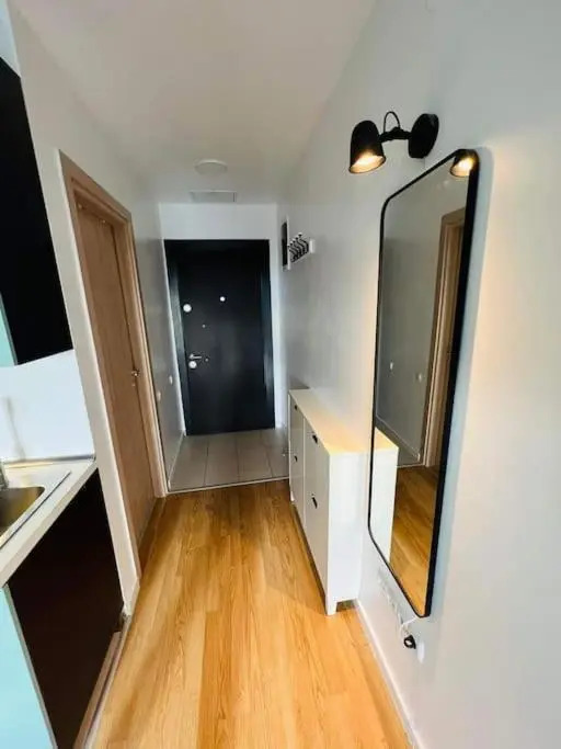 18 Tiny Room