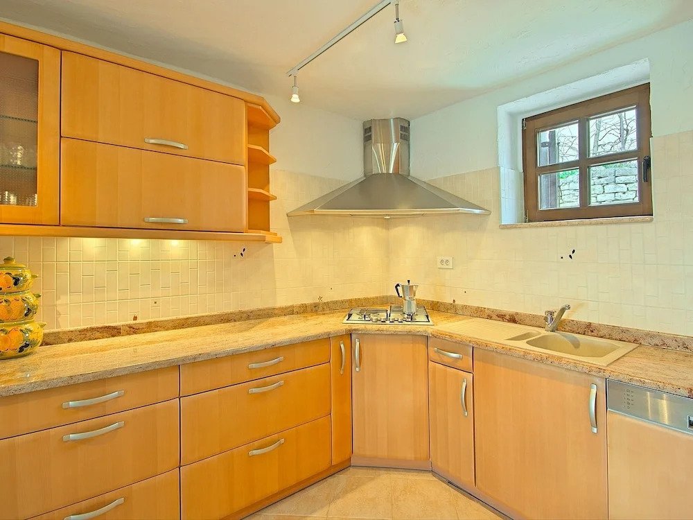 Renovated Holiday Home With Private Pool at 5 km From the Resort of Porec and Beach