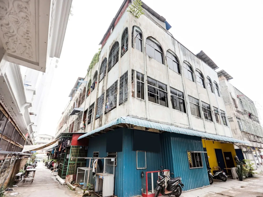 Hotel O Solo Baru Homestay Syariah