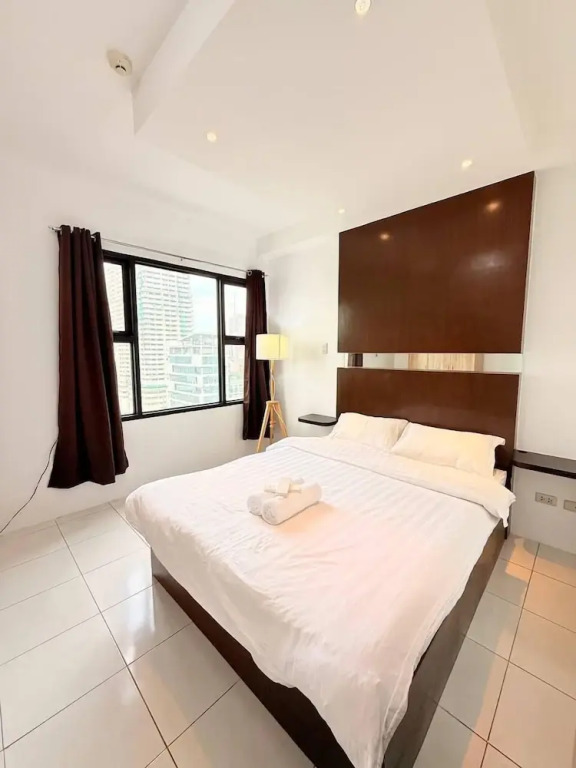 Malate Bayview Mansion city view