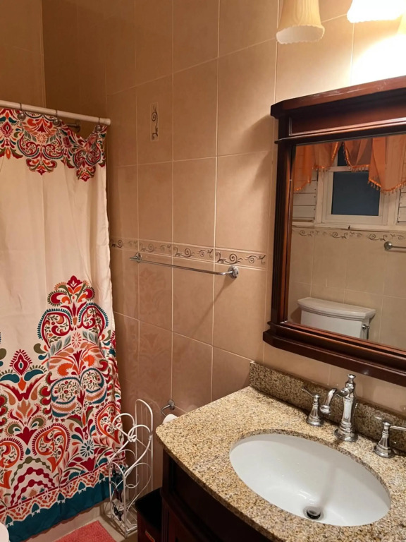 Lovely Modern 1Bedroom overlooking Carribean Sea.