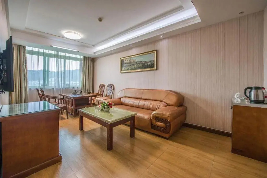 Vienna Hotel Guangdong Huizhou Maidi South Road