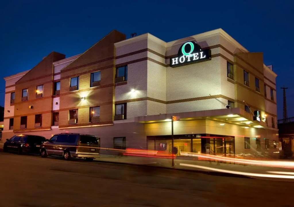 Hotel Q New York