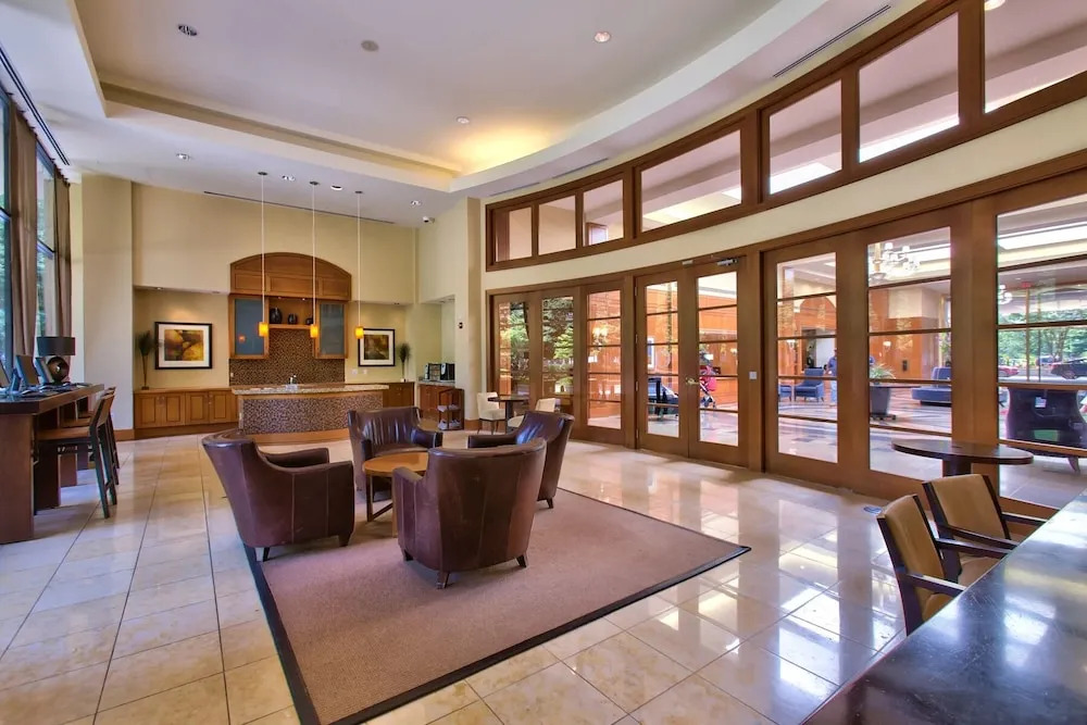 Crystal City Comfortable Apartments