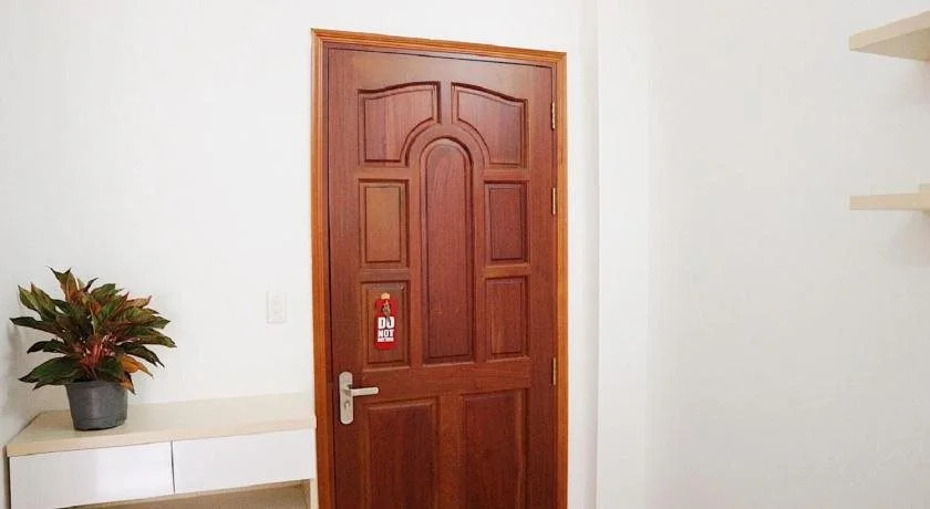 M-H Apartment Hotel