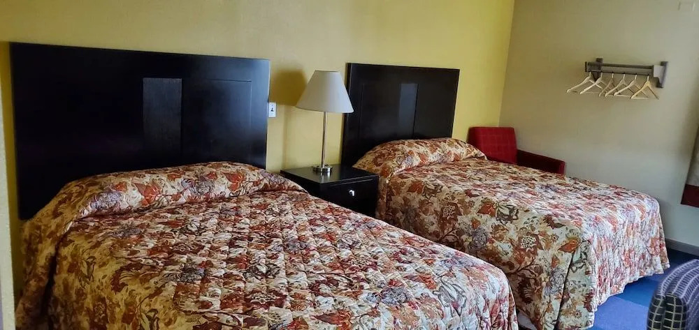 OYO Hotel East Macon I-75