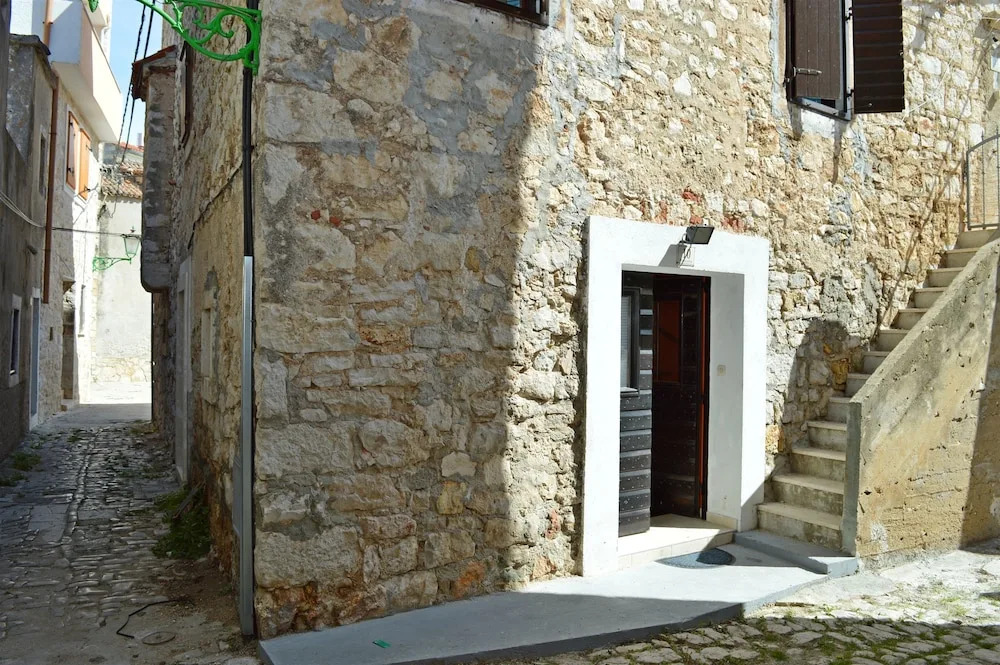Apartment Sinisa