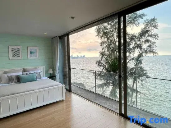 Sandbox Beachfront Villa 1