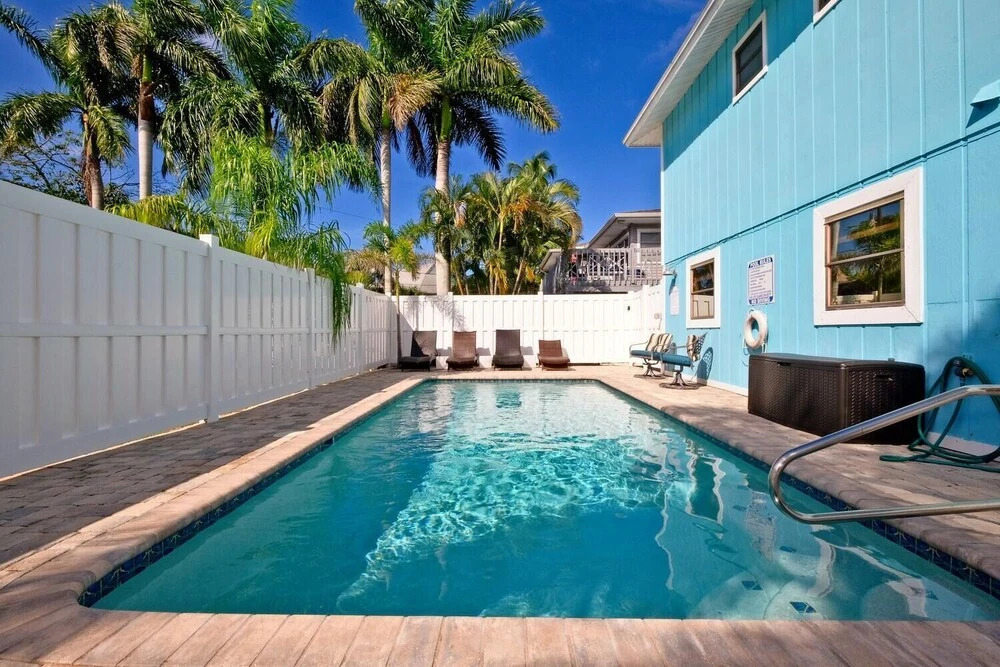 The Oasis Upper