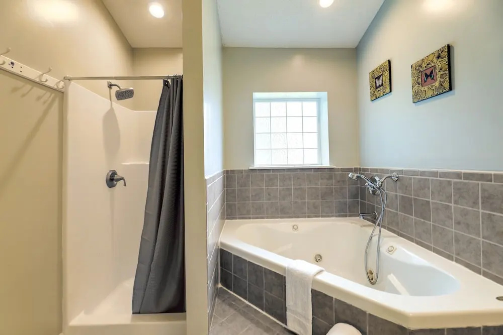 Swansboro Vacation Rental, 4 Mi to Hammocks Beach!