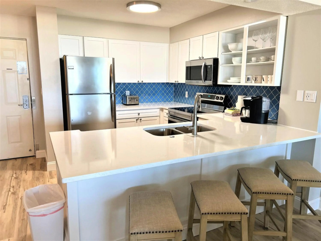 Pelican Beach 2 bedroom 4th floor Gulf Front Condo
