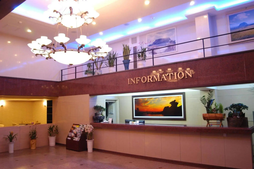 Manhattan Hotel
