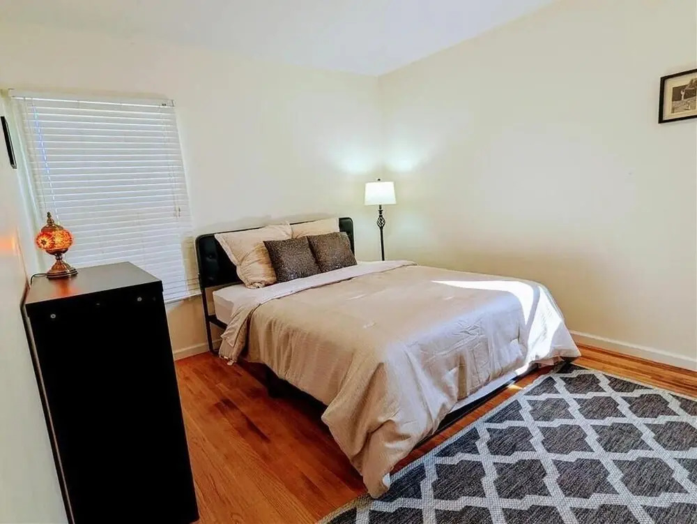 Convinient Location in Los Angeles