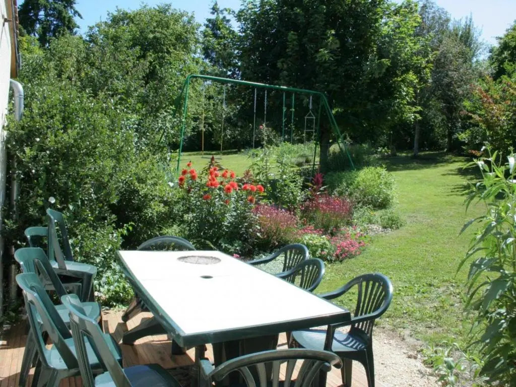 Gîte Molineuf, 4 pièces, 8 personnes - FR-1-491-216