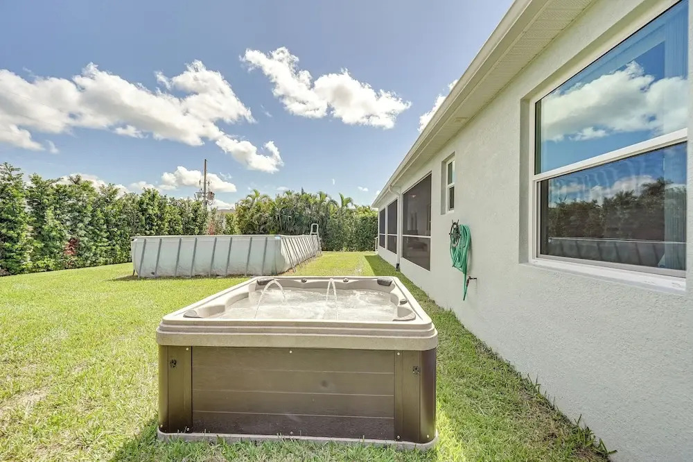 Marco Island Home w/ Hot Tub, Lanai & Yard