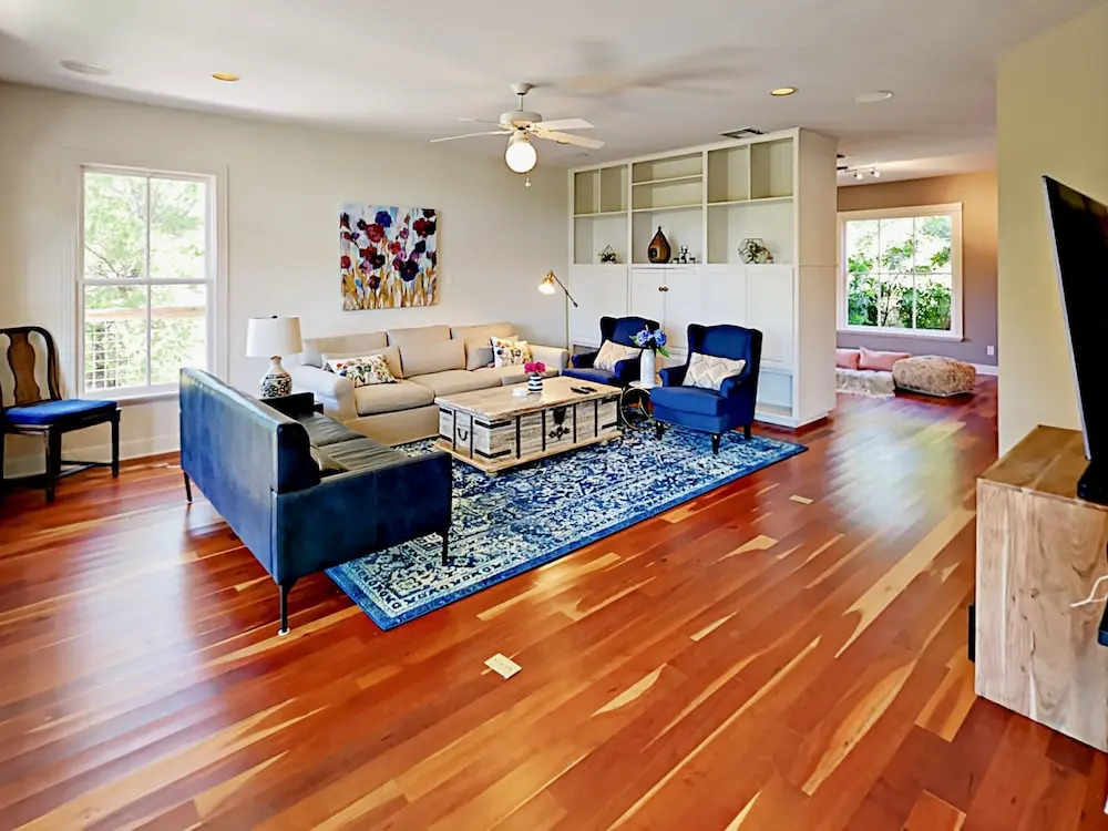 805 The High Road Home 4 Bedrooms 3.5 Bathrooms Home