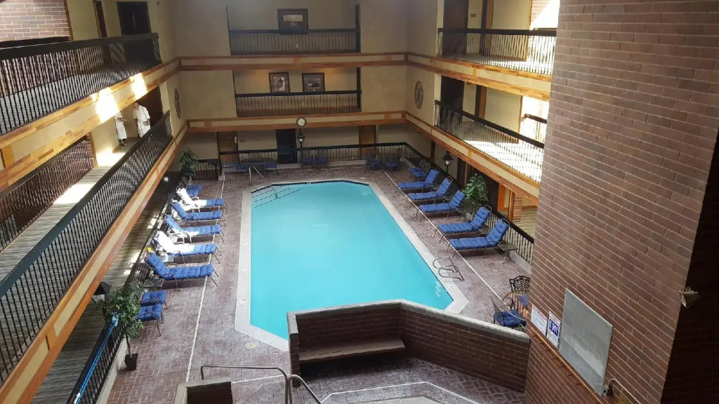Raintrees Park Plaza Park City