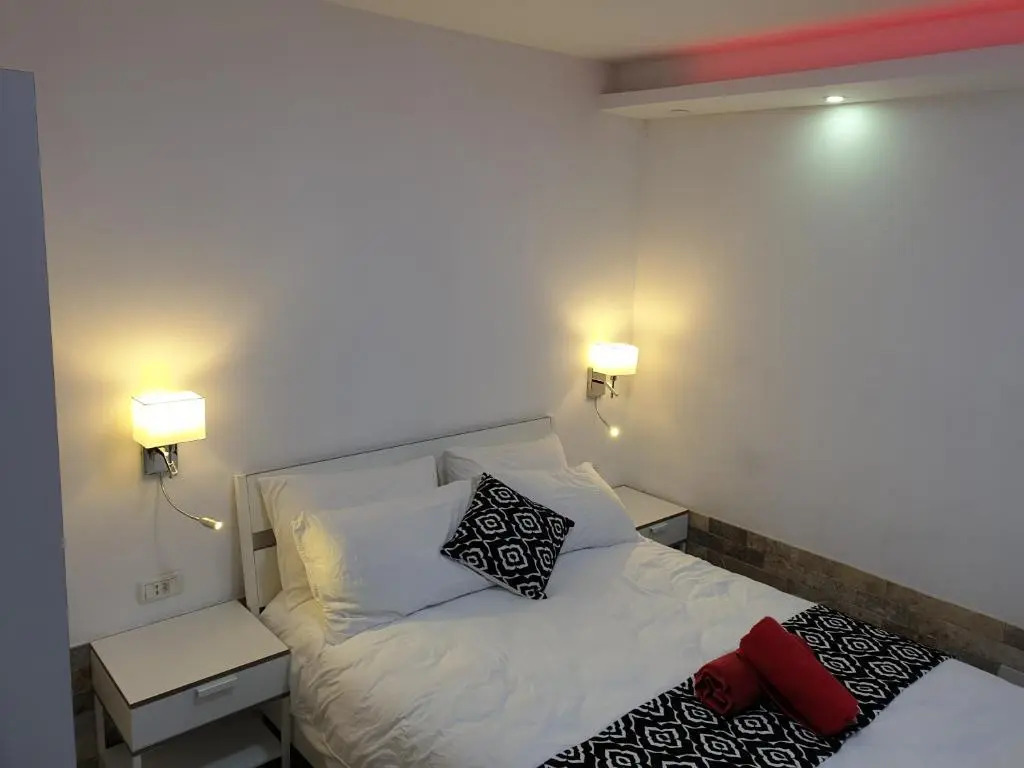 Avshalom Holiday Apartments