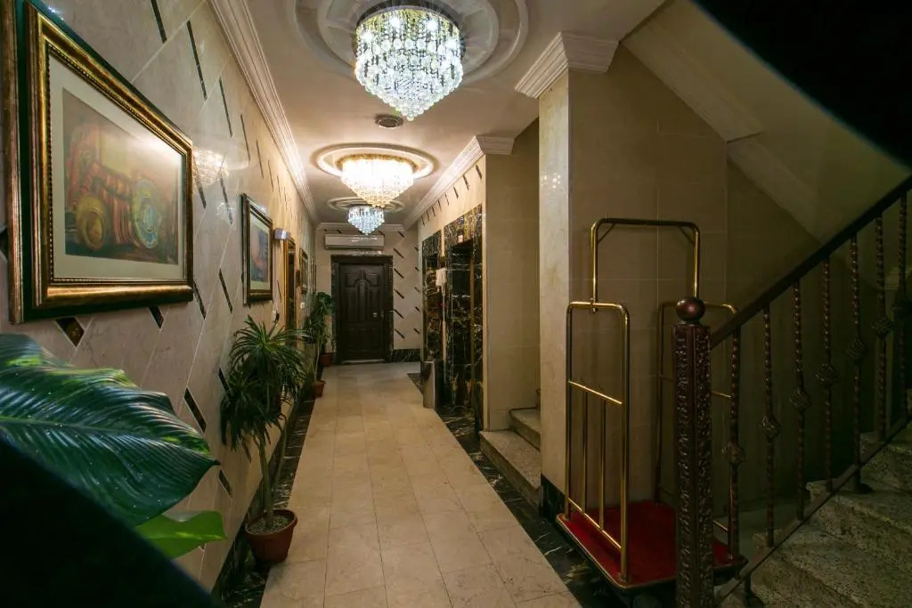 Violet Rose Hotel