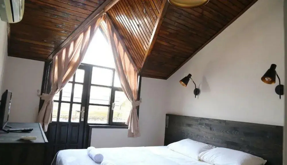 Derin Luxury Hotel