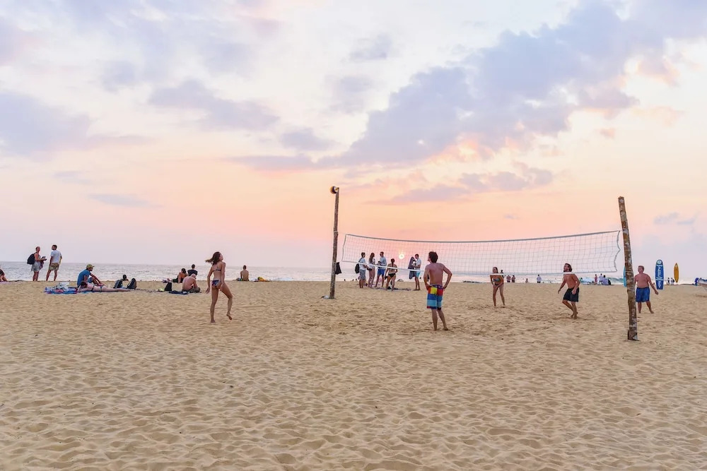 International Beach Hotel & Restaurant