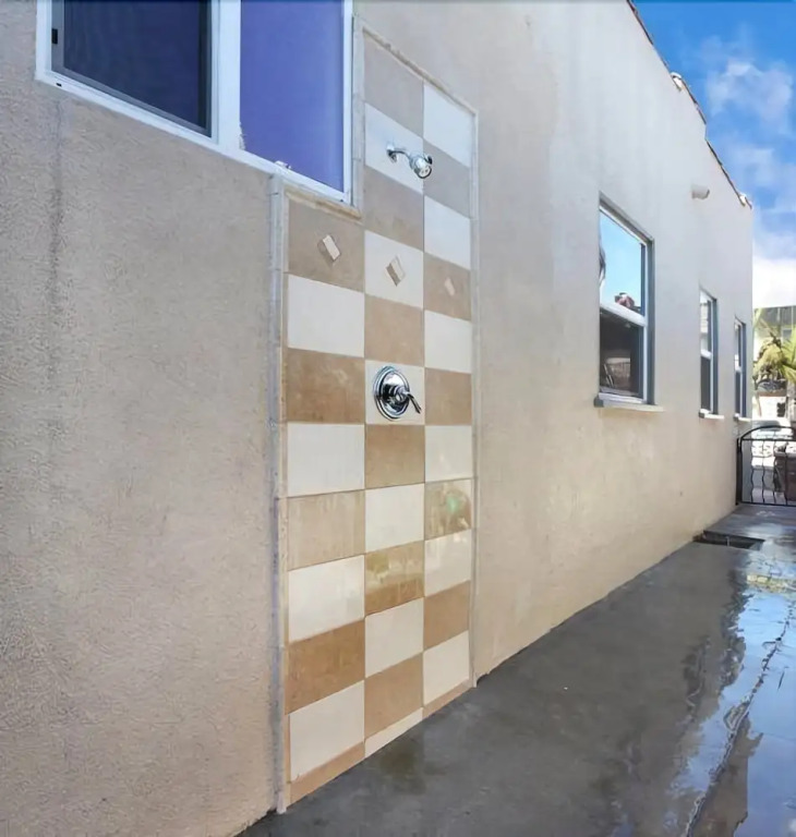 128 39th Street B (68439) - 2 Br townhouse by RedAwning
