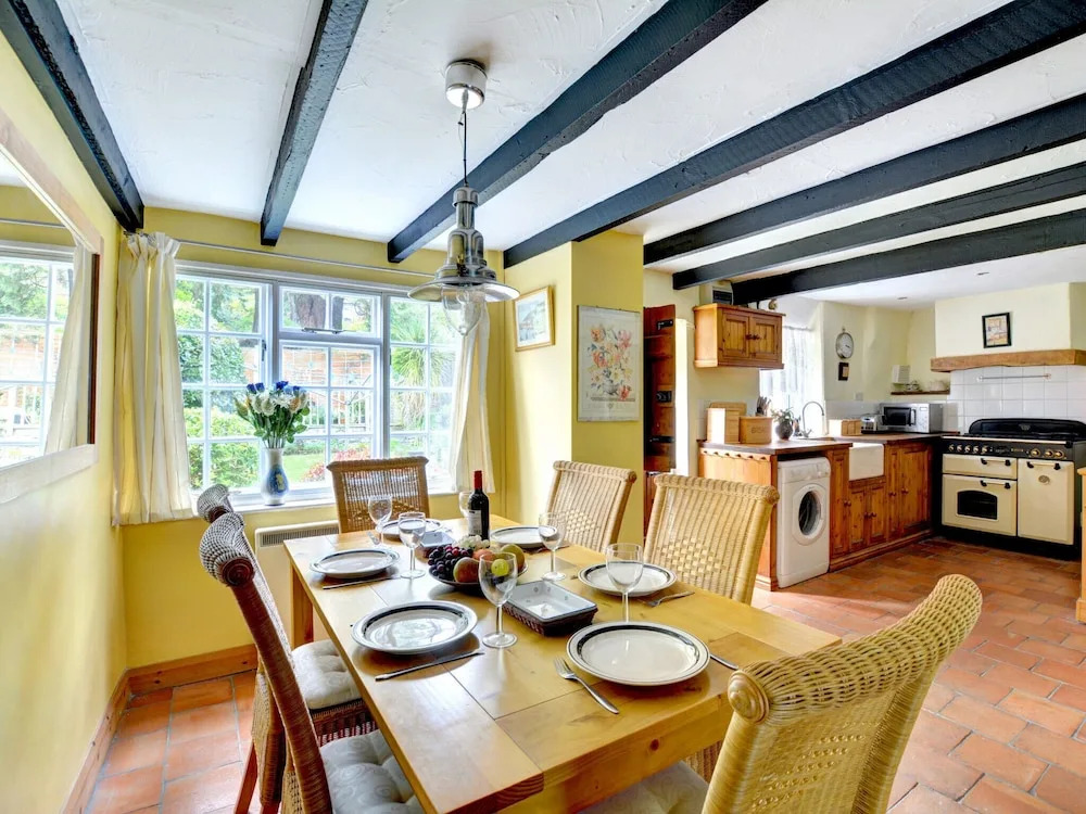 Charming Holiday Home With Lovely Garden
