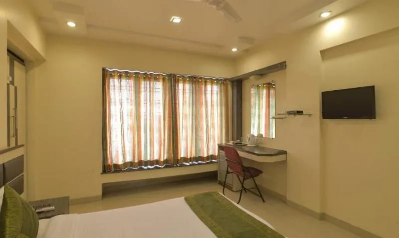 Treebo Trip White Field Service Apartment