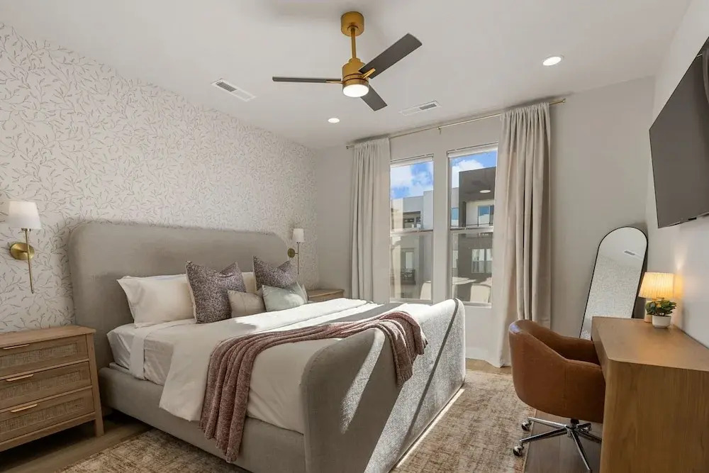Sandy Cheeks 6 Bedroom Townhouse
