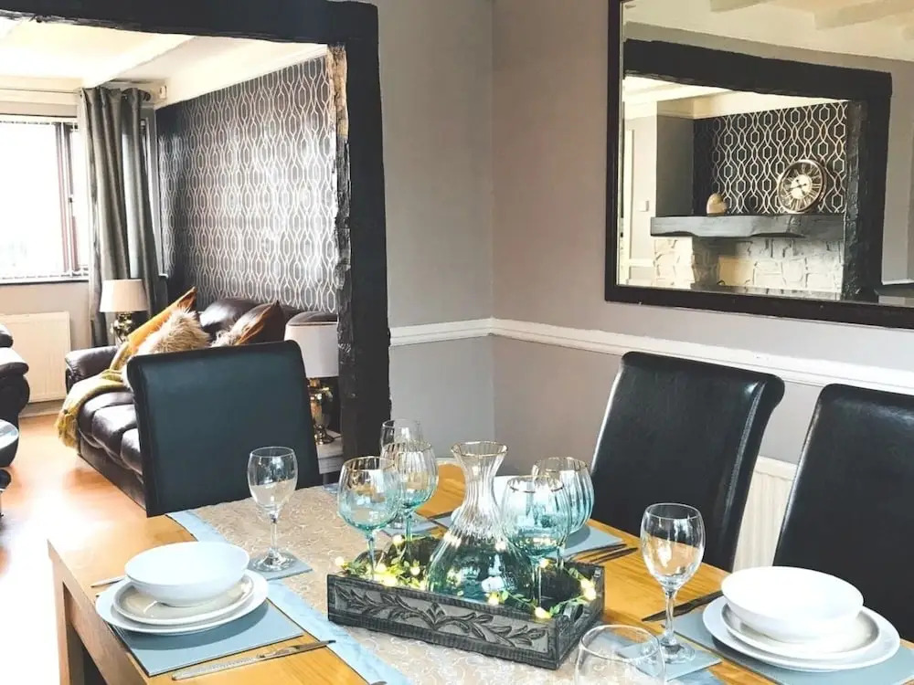 Luxury Open Plan 3bed Townhouse in Abergele