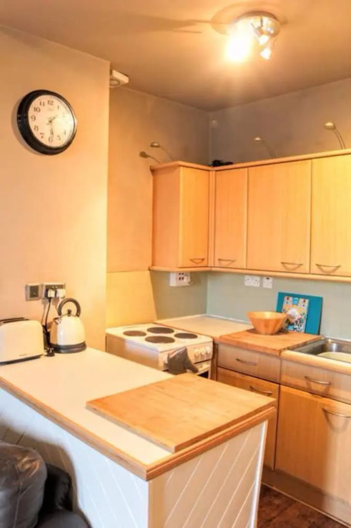 2 Bedroom Central Apartment