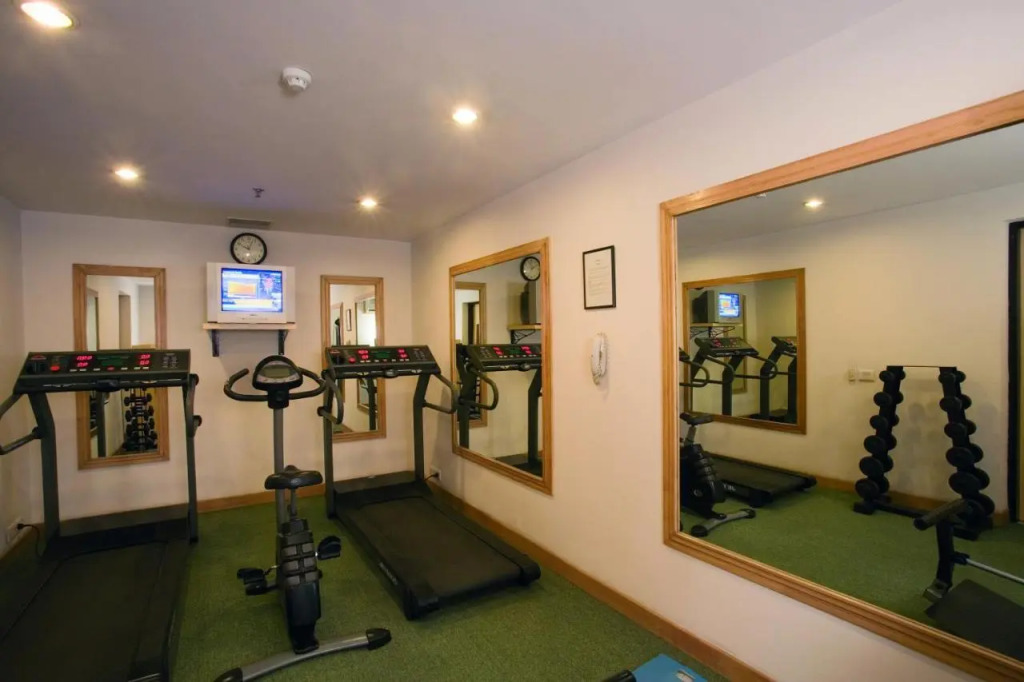 Lemon Tree Hotel, Udyog Vihar, Gurugram