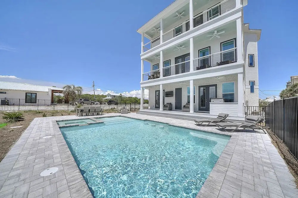 Live It Well by Five Star Properties