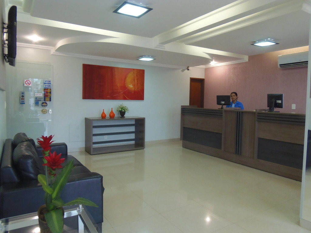 Augustus Hotel