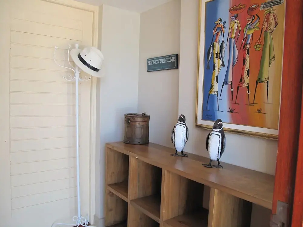 Stunning Cape Peninsula Holiday Villa With Pool