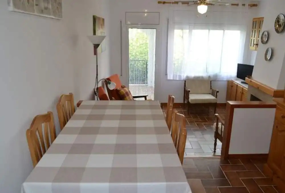 106306 - Apartment in Llança