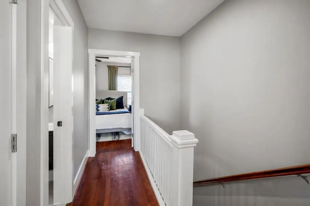 Modern 2BR Home With King Beds Near Downtown