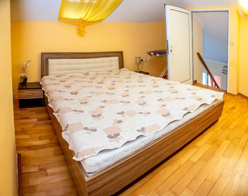 FM Luxury 1-BDR Maisonette with Terrace
