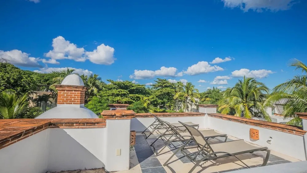 Casa Blanca 4 Bedroom Home