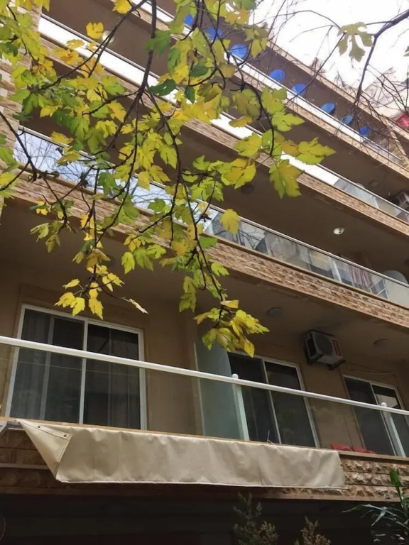 Weekend Furnished Apartments